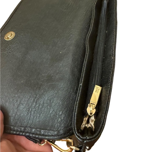 Melie Bianco Vegan Leather Woven Clutch in Black & White. VGUC - Picture 5 of 5